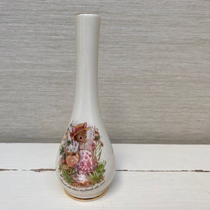 Crown Devon Staffordshire Posy Vase- Mouse