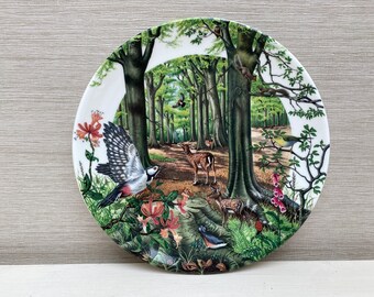 Wedgwood The Beechwood Bone China Vintage 1988 Collection Plate by Colin Newman 8"