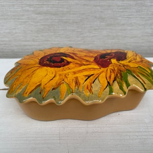 John Beswick Vincent Van Gogh Sunflower Ceramic Trinket Box with Lid