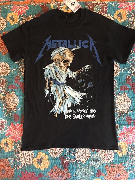 small metallica t shirt