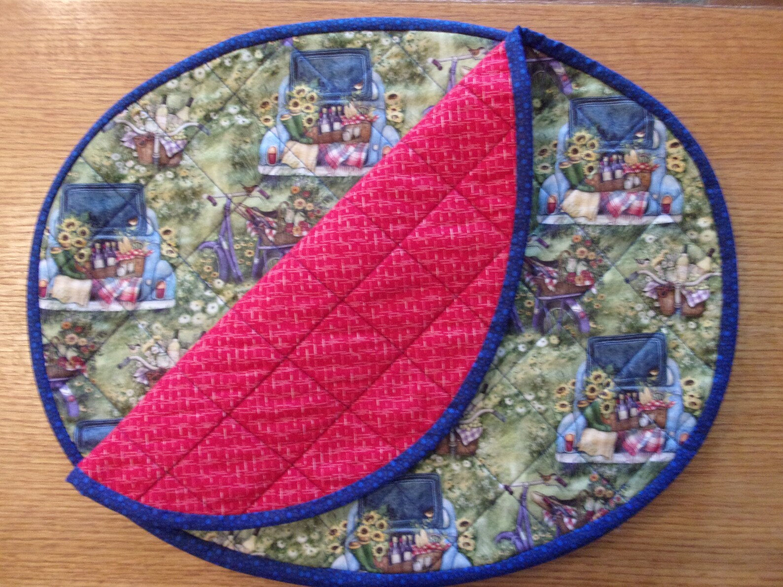FOUR QUILTED OVAL Placemats Reversible Cloth Placemat Etsy