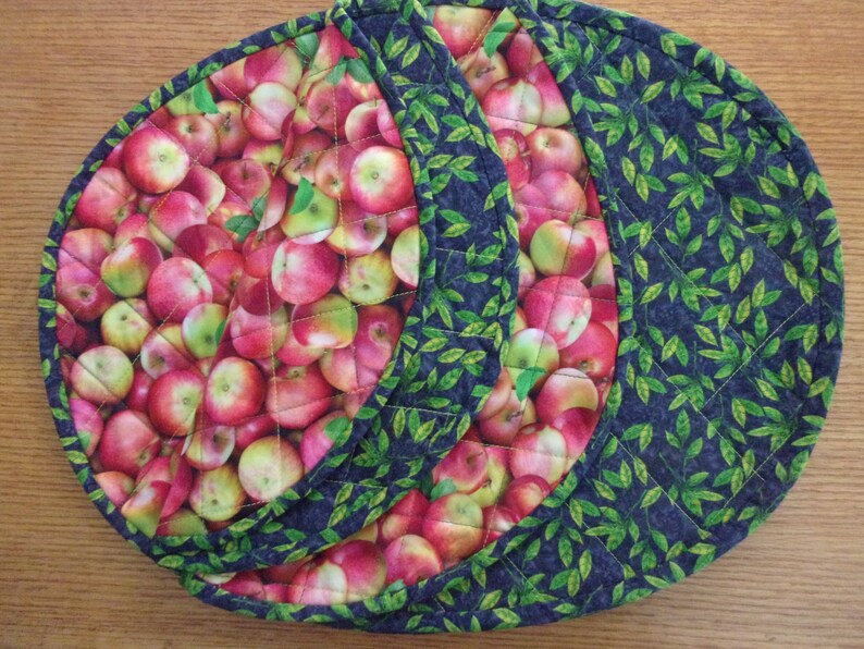 Red Oval Placemats, Four Reversible Table Mats, Apple Kitchen Decor