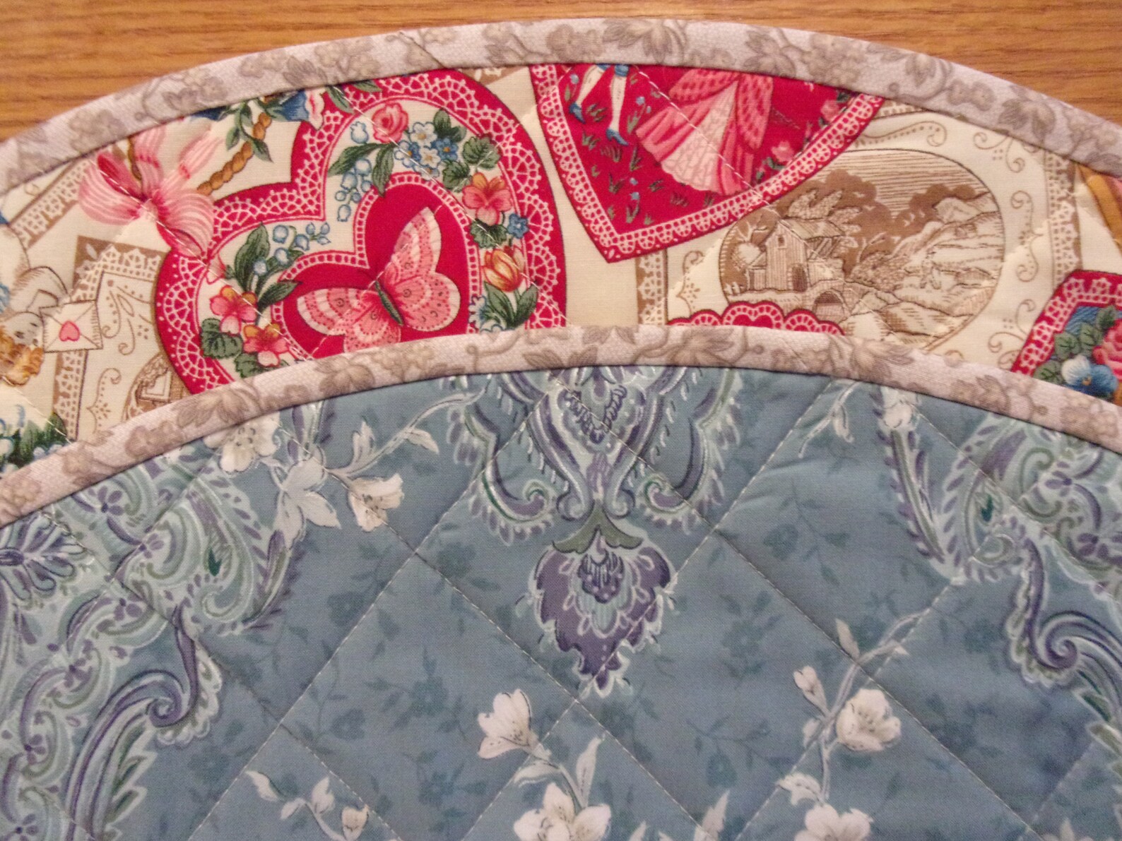 TWO OVAL PLACEMATS Reversible Placemats Quilted Cloth Etsy