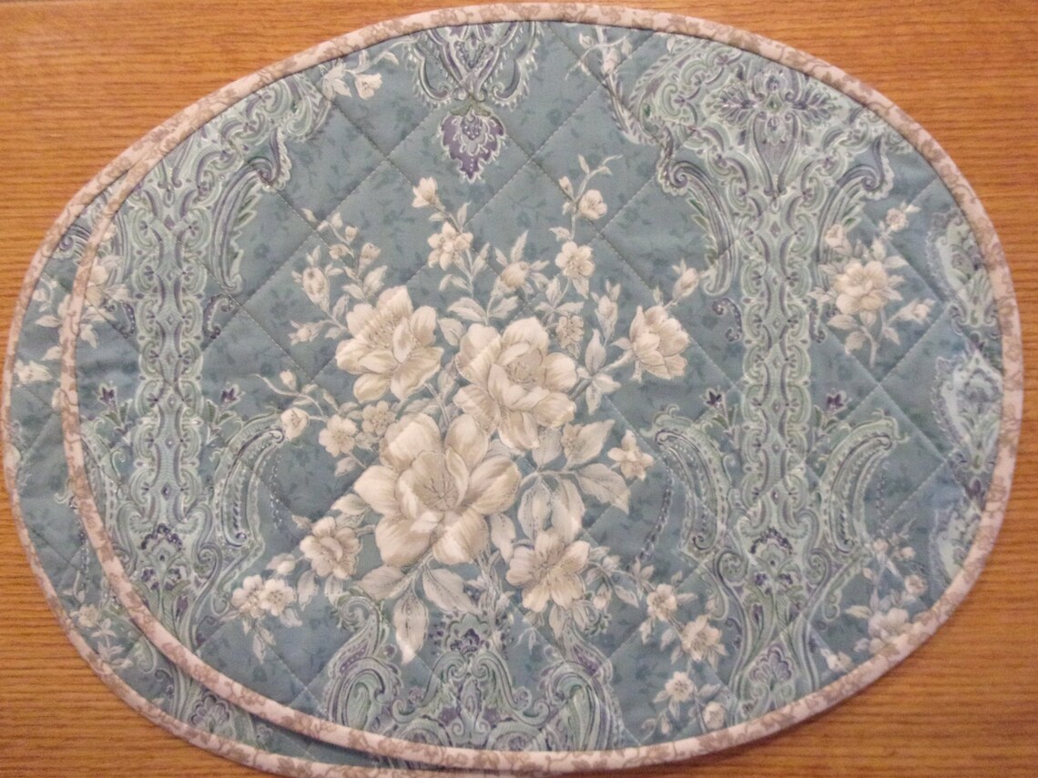 TWO OVAL PLACEMATS Reversible Placemats Quilted Cloth Etsy
