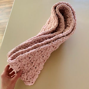 Chunky Scarf Crochet Pattern, Bernat Blanket Yarn Crochet Pattern, 3 Sizes, Bulky Yarn Crochet Pattern, Quick Crochet Pattern