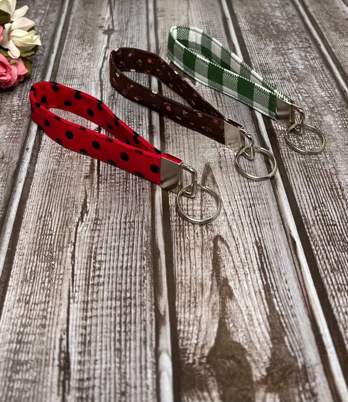 Red & White Polkadot 1 inch Fabric Key Fob Wristlet – TesMade Creations