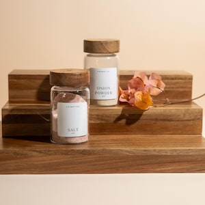 Single Glass Spice Jar with Waterproof Label | Acacia Wood Lid | 6.4 oz Airtight Kitchen Storage Container | Dual Shaker Tops