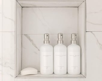 Set di 3 flaconi doccia con dispenser di sapone in plastica/shampoo, balsamo e bagnoschiuma/collezione firmata/etichetta impermeabile