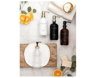 Dispenser di sapone in vetro con testo impermeabile stampato direttamente sulla bottiglia/Stampato nella nostra collezione di firme più vendute/Spedizione gratuita negli Stati Uniti