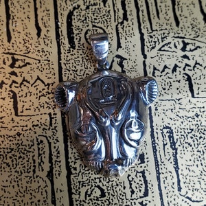 Egyptian Lions Head Vintage Pendant in Sterling Silver - Made in Egypt  - 925 Sterling Silver Pendant 5cm/2&#39;&#39;
