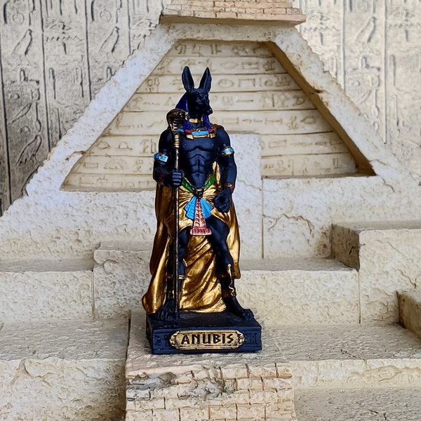 Mini estatua vintage de Anubis: pequeño dios chacal egipcio antiguo pintado a mano, Anubis: ¡mini estatua de altar: 9 cm de alto!