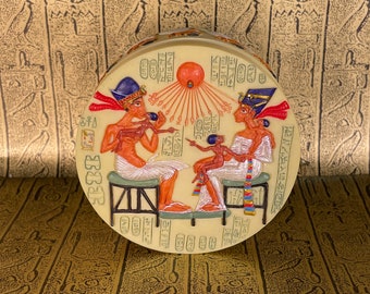 Vintage Akhenaten Trinket Box - Armana Period Akhenaten mit Nofretete & Kinder Schreibtisch box - Ägyptische Box