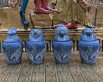 エジプトのカノプス壺 4 個セット - イムセット、ハピ、ケベセヌエフ