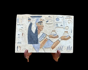 Koningin Nefertari plaquette - oude Egyptische kunst aan de muur - oude geschiedenis - gesneden stenen plaquette - Egyptische koningin