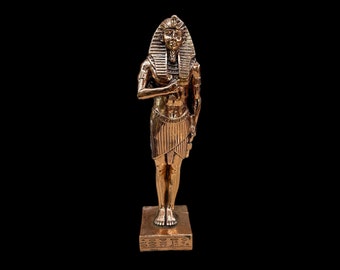 ハトシェプスト女王像 - 古代エジプトのファラオ、ハトシェプスト