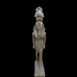 Ramses II Statue - Ancient Egyptian Pharaoh Ramses the Great - Red Granite Statue - Made in Egypt