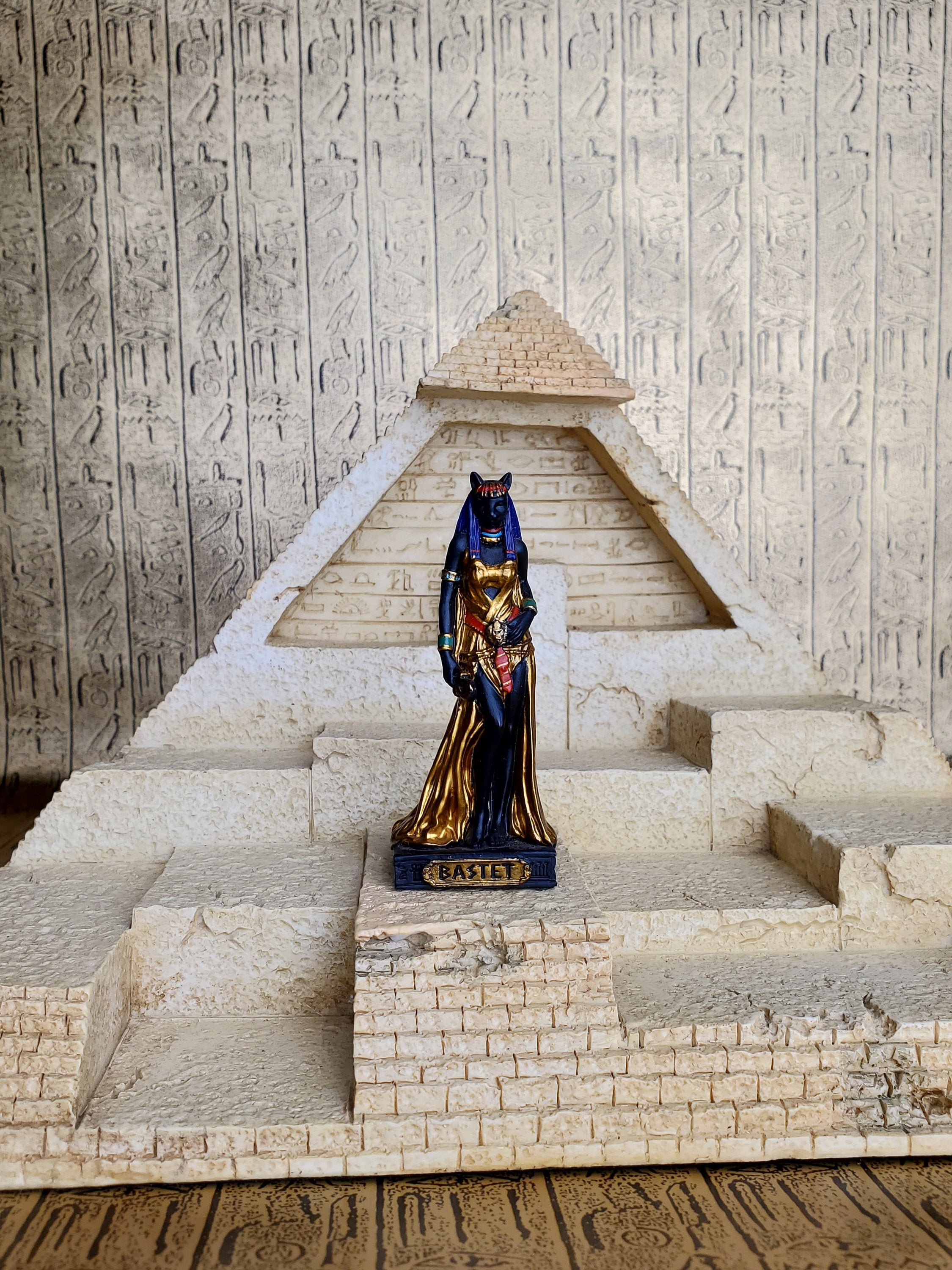 Vintage Bastet Mini Statue - Small Hand-Painted Ancient Egyptian Cat …