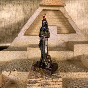Vintage Ma&#39;at Mini Statue - Small Hand-Painted Ancient Egyptian Goddess Ma&#39;at - Mini Altar Statue - 3.5&#39;&#39;/9cm tall!