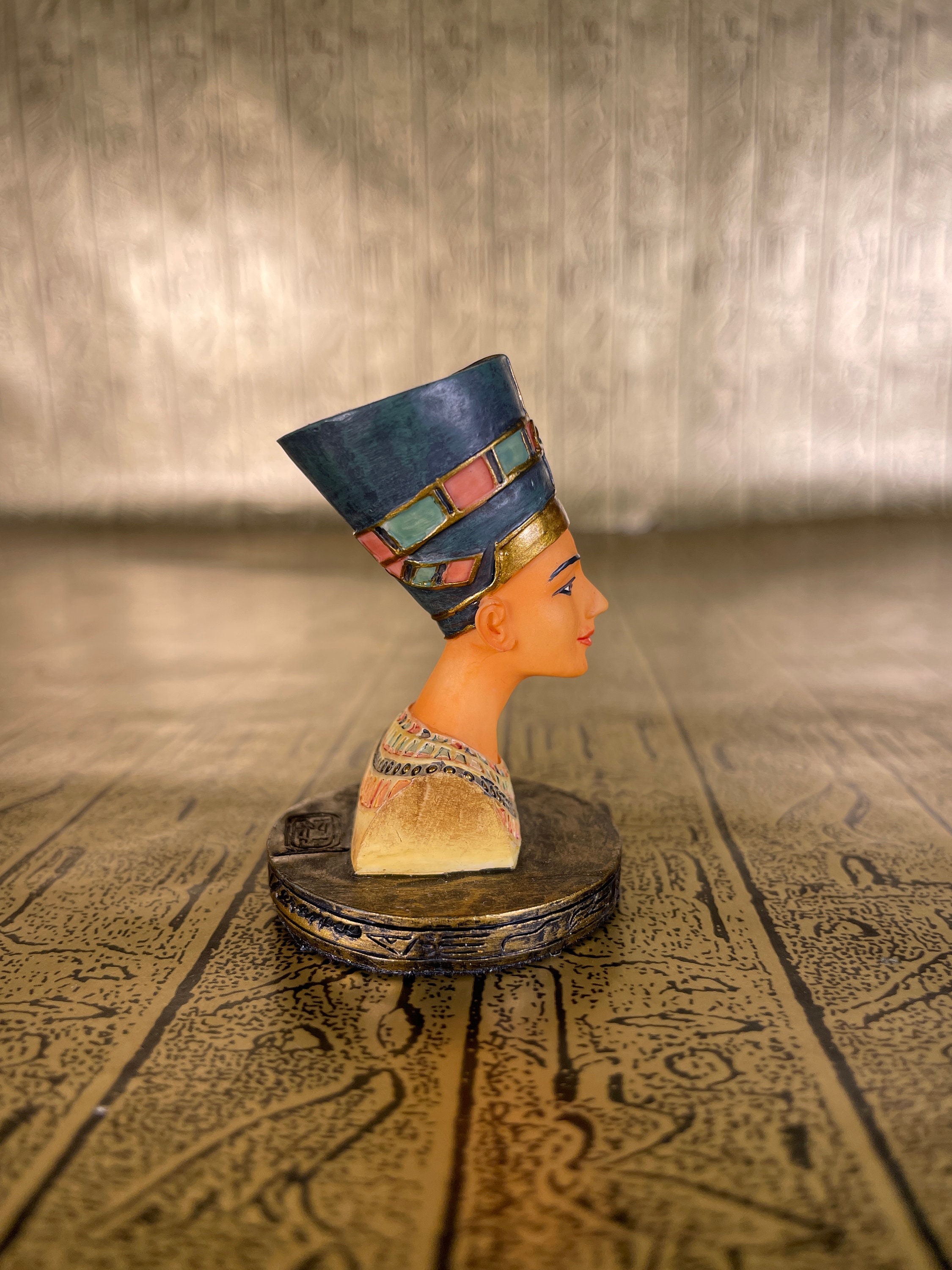 ヴィンテージ ネフェルティティ女王胸像ミニチュアフィギュア - 手描き