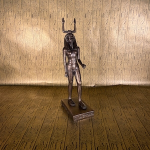 Vintage Hor Awibre Statue - Ancient Egyptian Pharaoh Hor I Museum Replica Statue