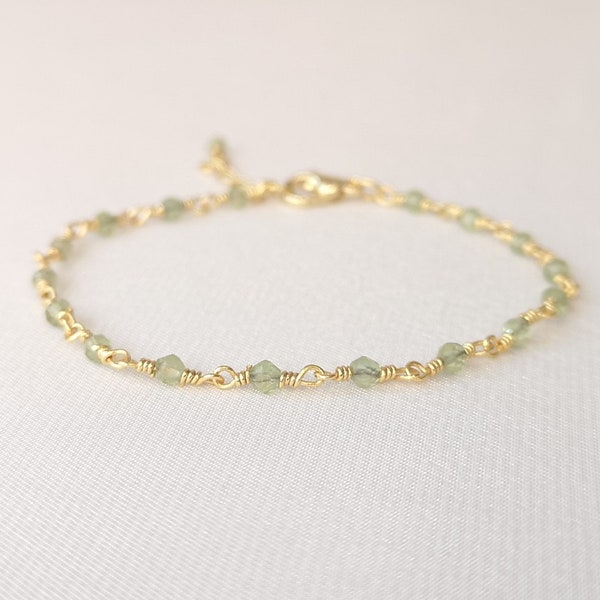 Natural peridot bracelet or anklet, August birthstone green crystal bracelet, gold layering bracelet, dainty minimalist elegant gift for her