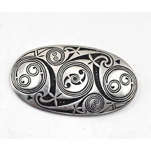 VINTAGE ST. JUSTINE Pewter Oval Celtic Brooch Pin Estate Jewelry Collectible Jewelry