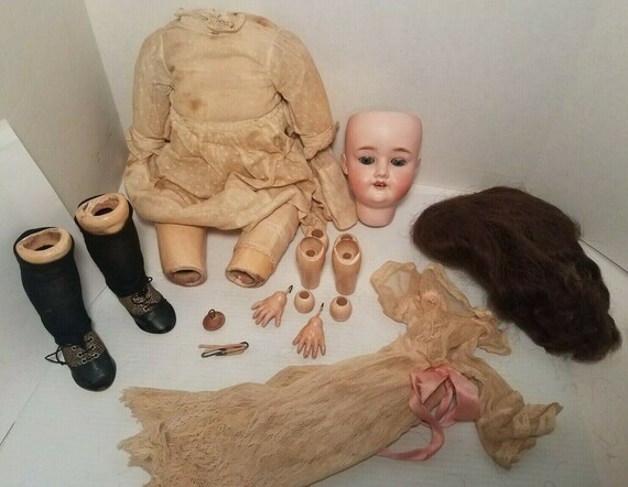 schoenau & hoffmeister 1909 dolls