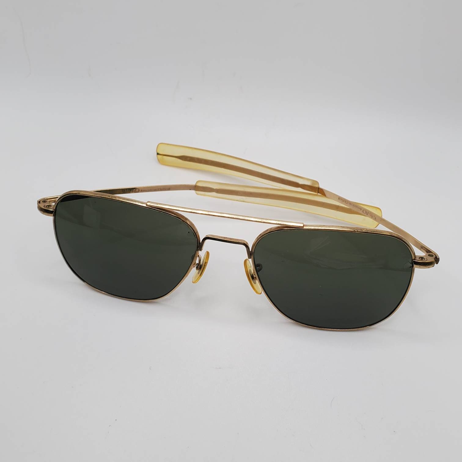VINTAGE AMERICAN OPTICAL Sunglasses Military Style Aviator Pilot 