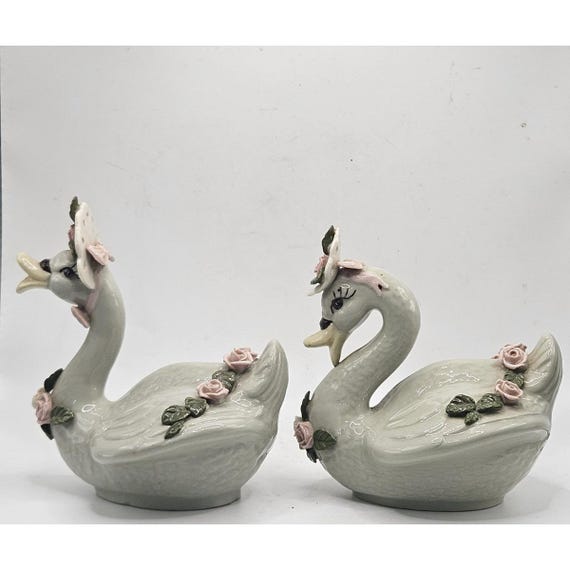 VINTAGE CERAMIC SWANS Figurines Green Swans Bonnets Applied