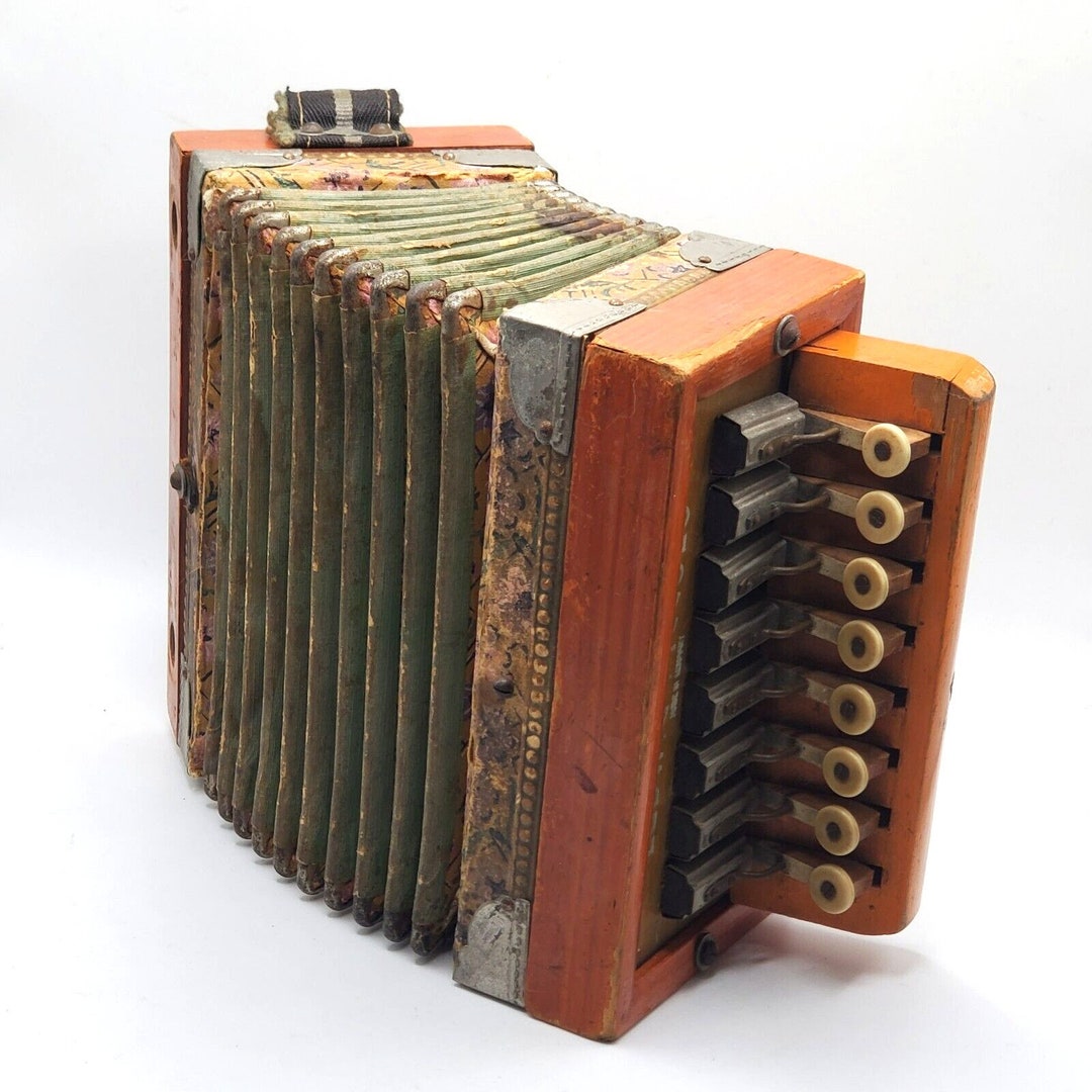 VINTAGE LUDWIG PICCOLO Accordion Musical Instrument Made in Germany