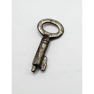 ANTIQUE POCKET WATCH Key Steel Winding Key Fob Steampunk Jewelry Key Collectible Memorabilia