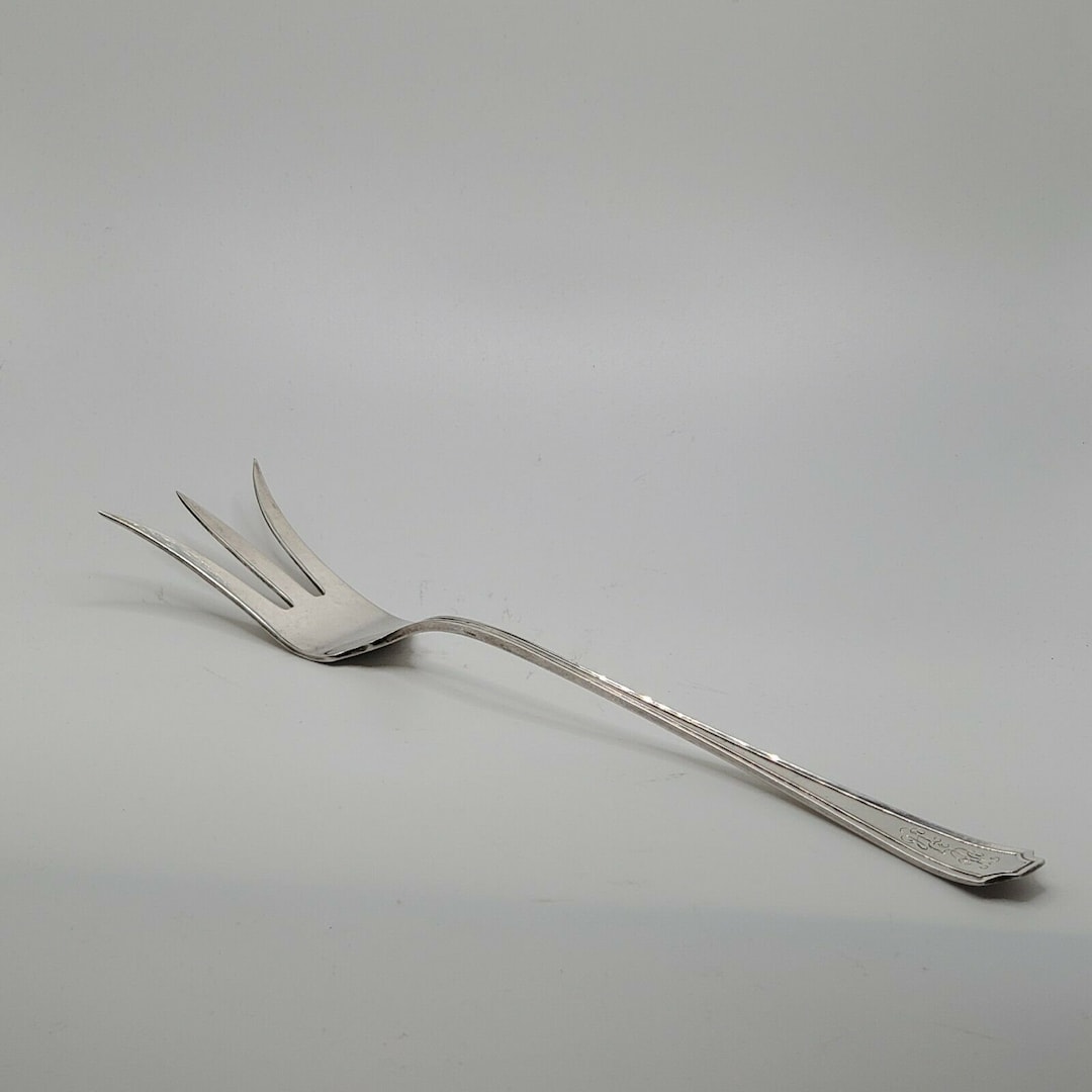 VINTAGE STERLING SILVER 3 Prong Fork Serving Piece Collectible