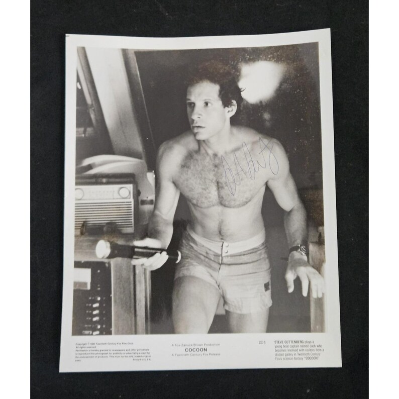 Autographing Chest STEVE GUTTENBURG AUTOGRAPH Photo 8X10 Cocoon Movie Hollywood Movie Star ...
