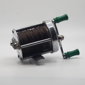 VINTAGE PFLUEGER AKRON No. 1893 Chrome Fishing Reel Green Handles Casting Reel U.S.A. Collectible Fishing Sporting Goods Memorabilia