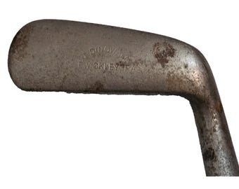 RARE ANTIQUE J. DINGWALL Sewickley P.A. Putter Golf Clube Hickory Wood Shaft Leather Grip Collectible Golfing Memorabilia