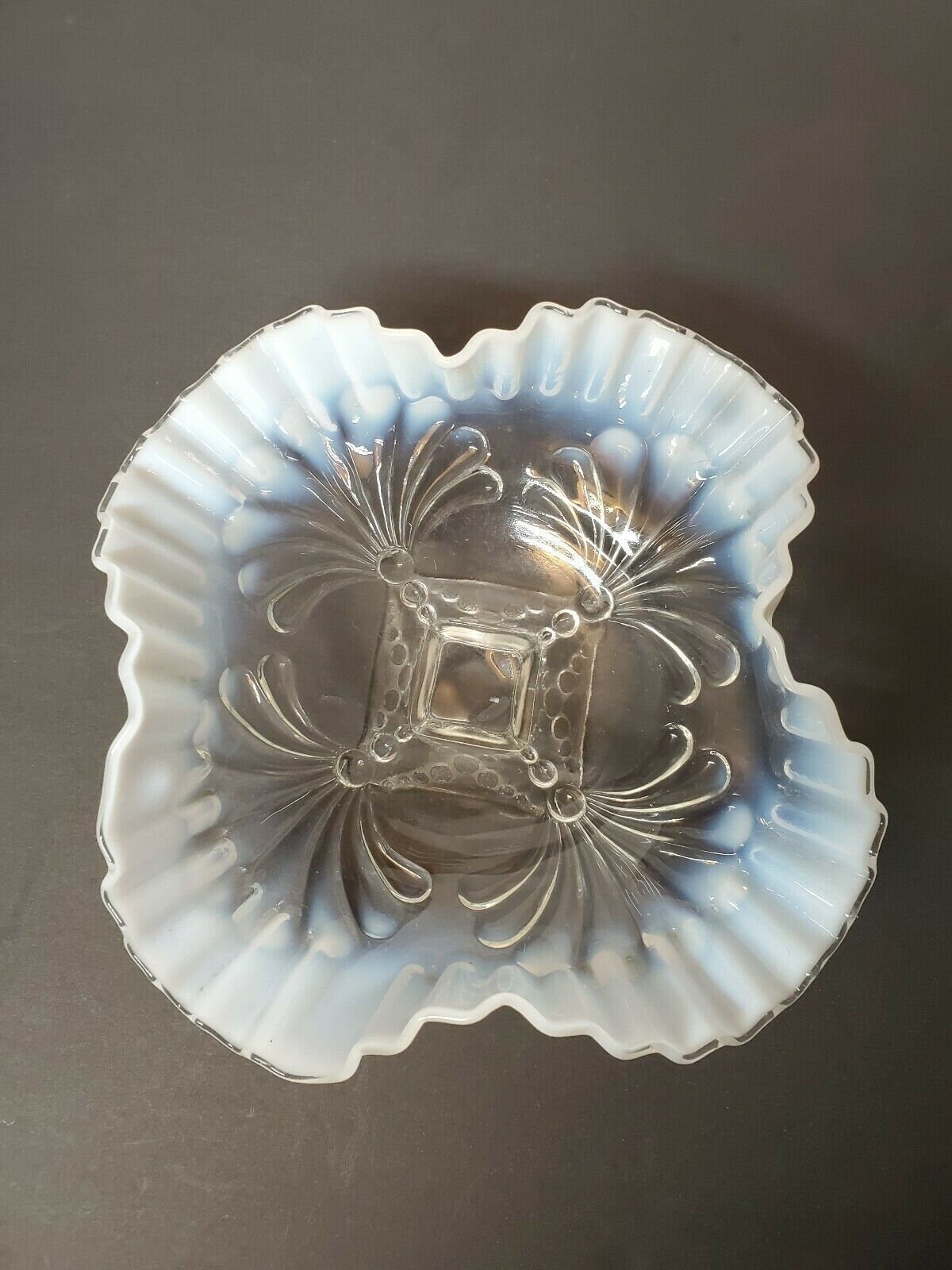VINTAGE CANDY DISH White Ruffle Crest Glass Antique - Etsy