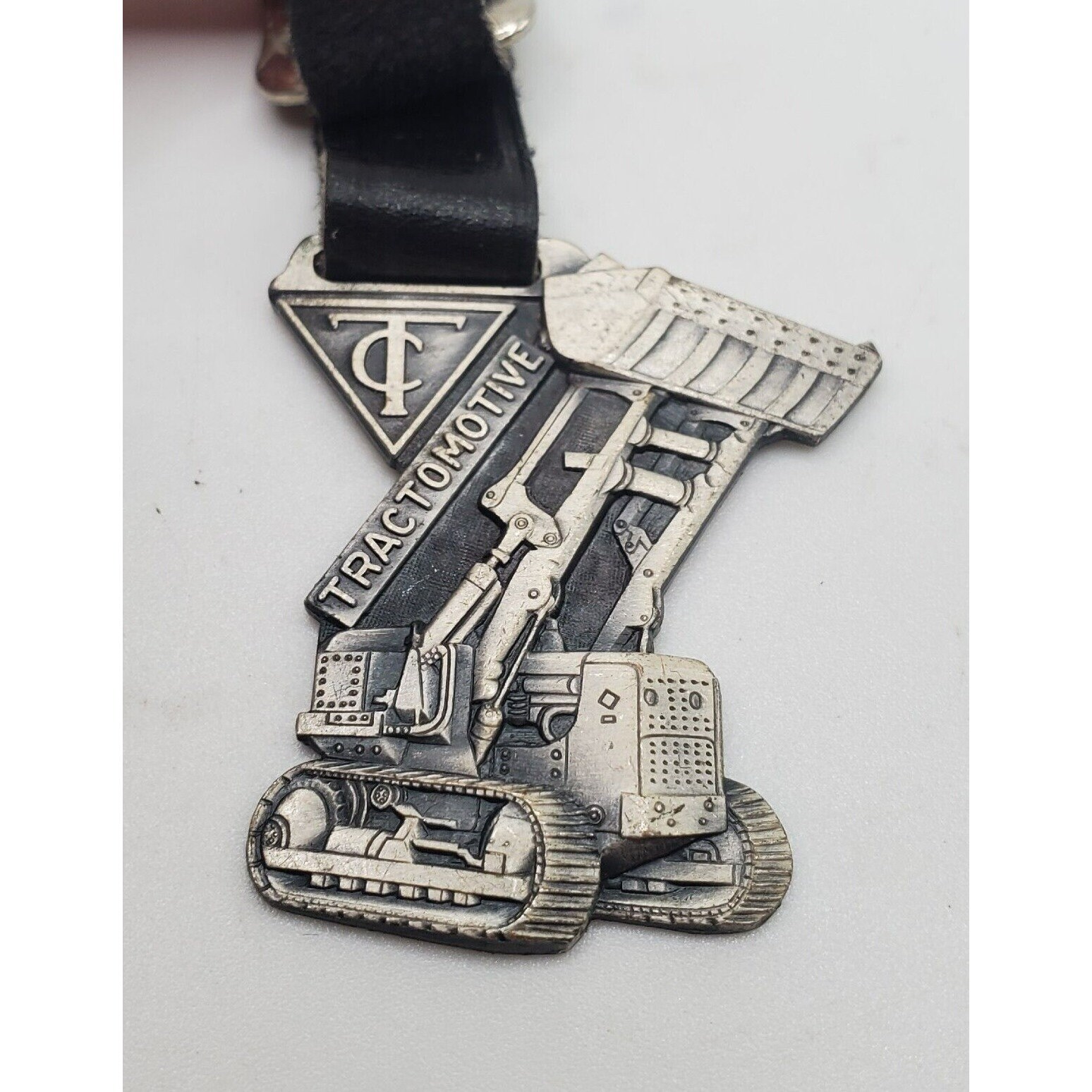 ANTIQUE TC TRACTOMOTIVE Track Bulldozer Pocket Watch Fob Key  display picture 3