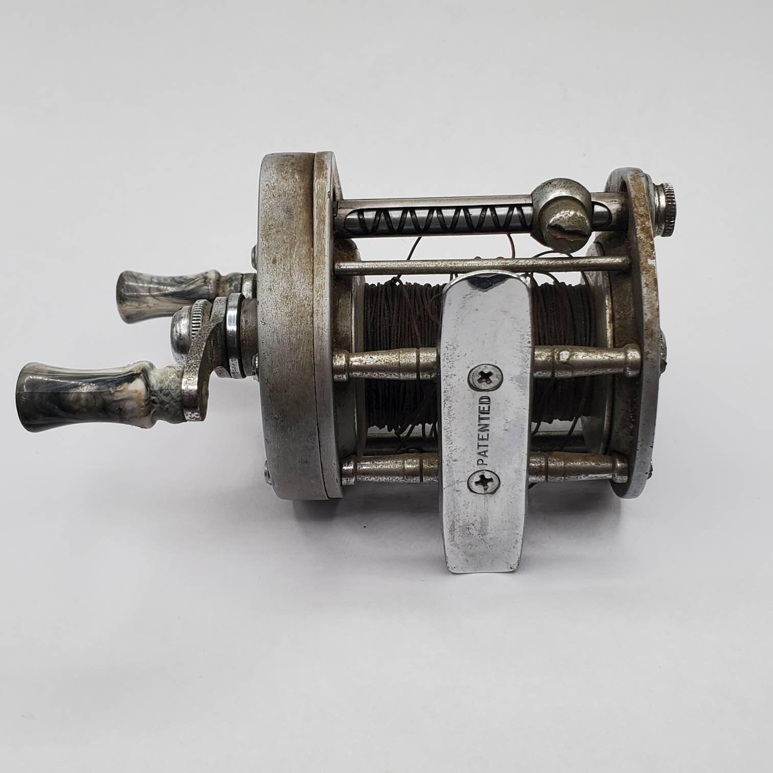VINTAGE PFLUEGER SUPREME Fishing Reel Casting Reel VINTAGE PFLUEGER SUPREME Fishing Reel Casting Reel