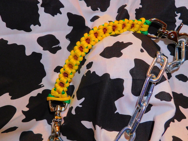 Design Your Own Goat Show Chain Collar – Custom Paracord Creation Flower Design