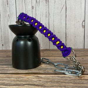 Collar de cadena de paracord con flor de viola hecho a mano para exhibición de cabras imagen 1
