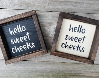 Hola Mejillas Dulces Madera Enmarcada Mini Signo - Divertido Signo de Baño
