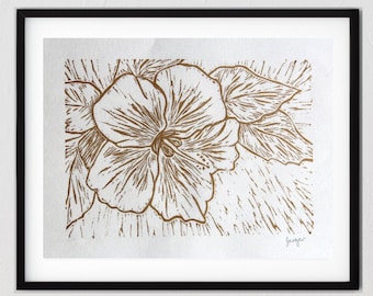 Elegante impresión en linóleo dorada con flor de hibisco