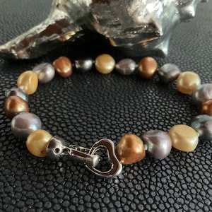Real pearl bracelet with real silver heart clasp, multi-color freshwater pearl bracelet, bridal jewelry, gift, pearl bracelet wedding