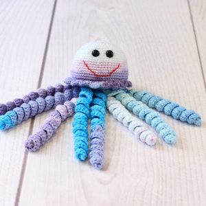 2 in 1 crochet pattern jellyfish jellyfish rattle Sea Creatures toy pattern amgurumi pdf Nursery decor pattern Easy Instructions jellyfish image 4