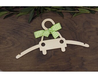 Appendiabiti in legno per bambini e non solo - auto