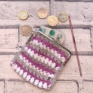 Coin Purse Crochet Pattern, beginner crochet pattern, crochet bag pattern, stripy crochet bag pattern