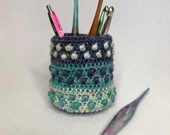 Crochet Basket Pattern using Puff Stitch with option for felt base