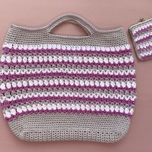 Crochet bag pattern, Crochet purse Pattern, beginner crochet pattern, stripy crochet bag pattern, textured crochet bag pattern image 3