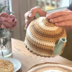 Tea Cosy Crochet Pattern for beginners, Tea Pot Cozy, Tea pot Cover Crochet Pattern, Crochet Teapot Cozy