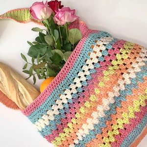 Crochet Bag pattern, eco friendly market bag using granny stitch pattern, beginner crochet project image 5